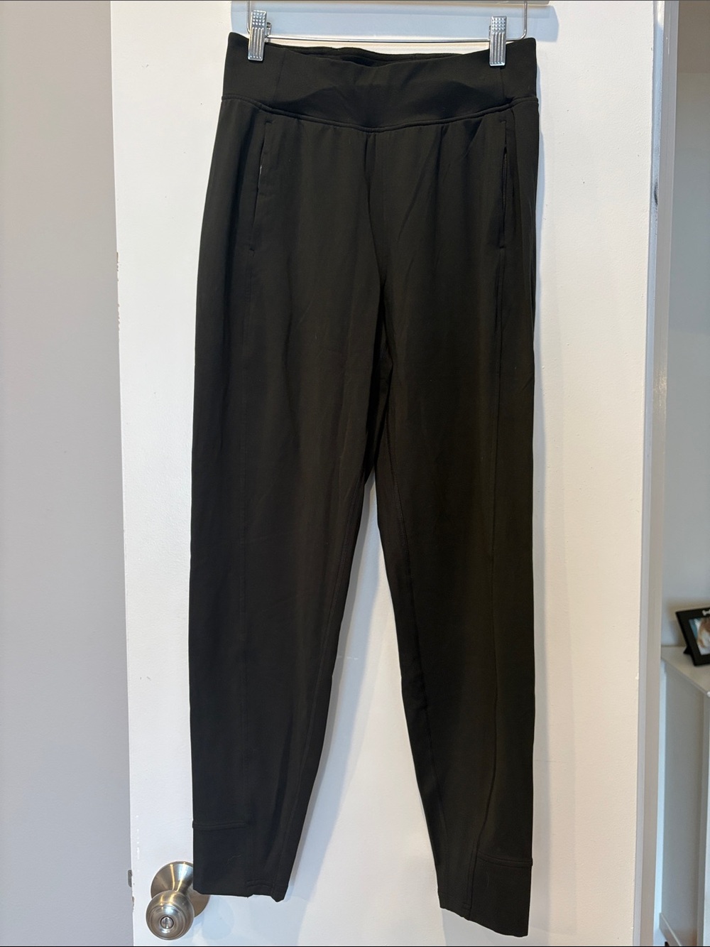 lululemon athletica Women’s Black Jogger Pants